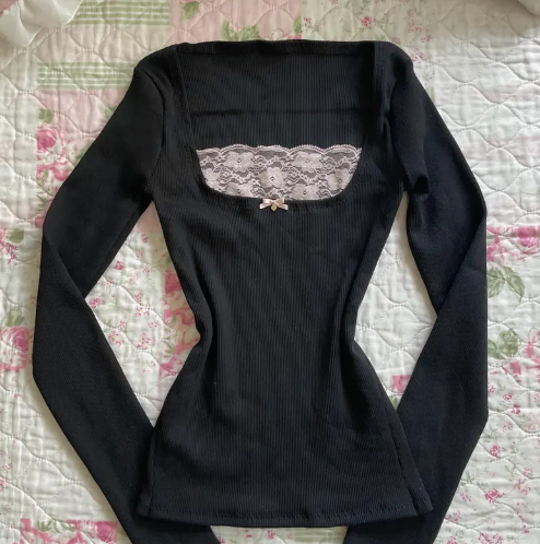 Black Ribbed Y2K Top (XS-S)