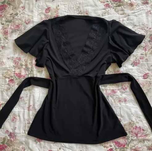 Black Y2K Wrap Top (S-M)